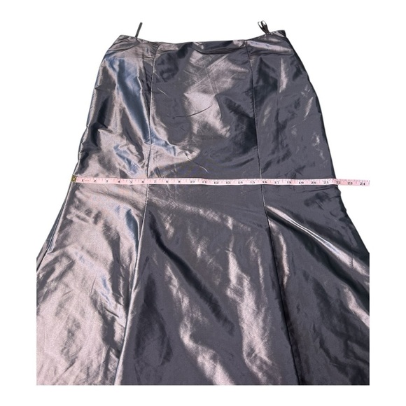 Vera Mont Paris Chrome Silver Sheen A-Line Midi Skirt & Purple Back Zip Top - Picture 12 of 16